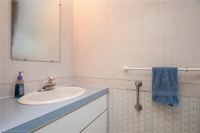 Additional image 30 of 159 Shuh Ave