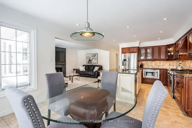 Additional image 13 of 2049 Country Club Dr