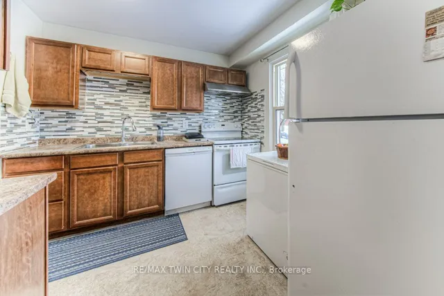 Additional image 3 of 52 Montcalm Dr Unit 7