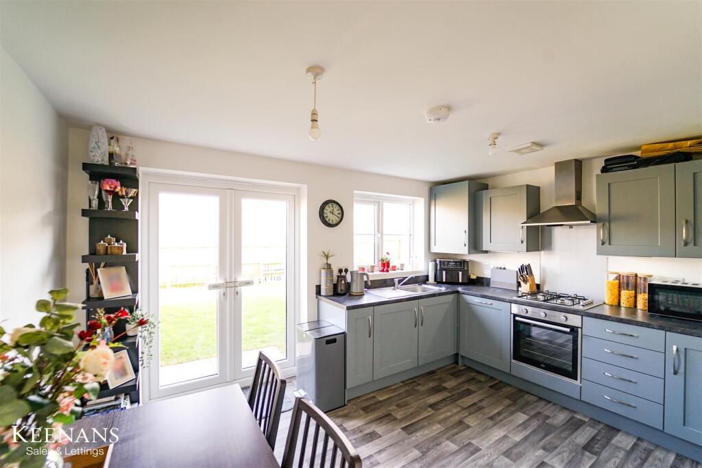 Additional image 17 of Park Gate Close