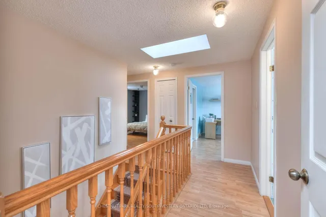 Additional image 24 of 105 Sabrina Cres
