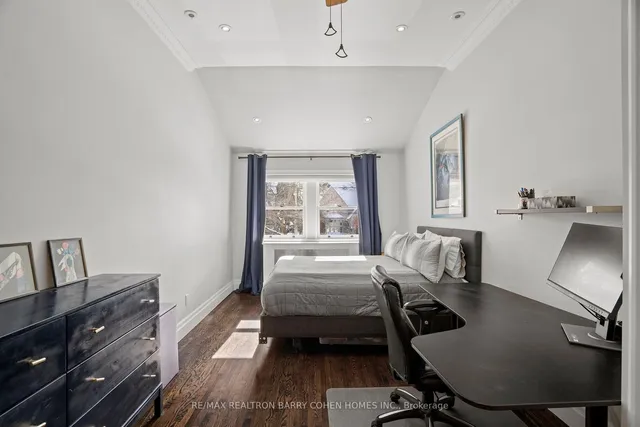 Additional image 24 of 72 Teddington Park Ave