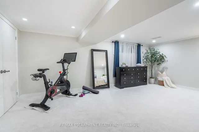 Additional image 27 of 5486 Randolph Cres