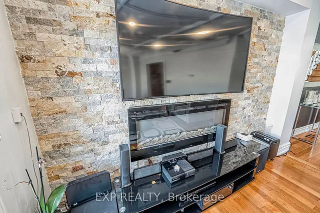 Additional image 11 of 112 Collins Cres