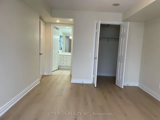 Additional image 8 of 123 Eglinton Ave Unit 1109