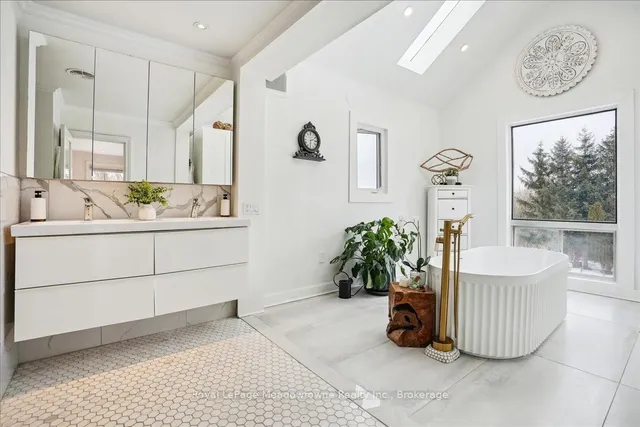 Additional image 27 of 12840 Britannia Rd