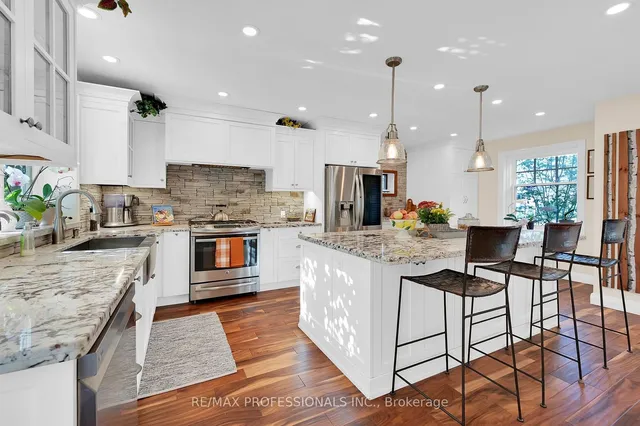 Additional image 10 of 80 Townsend Ave