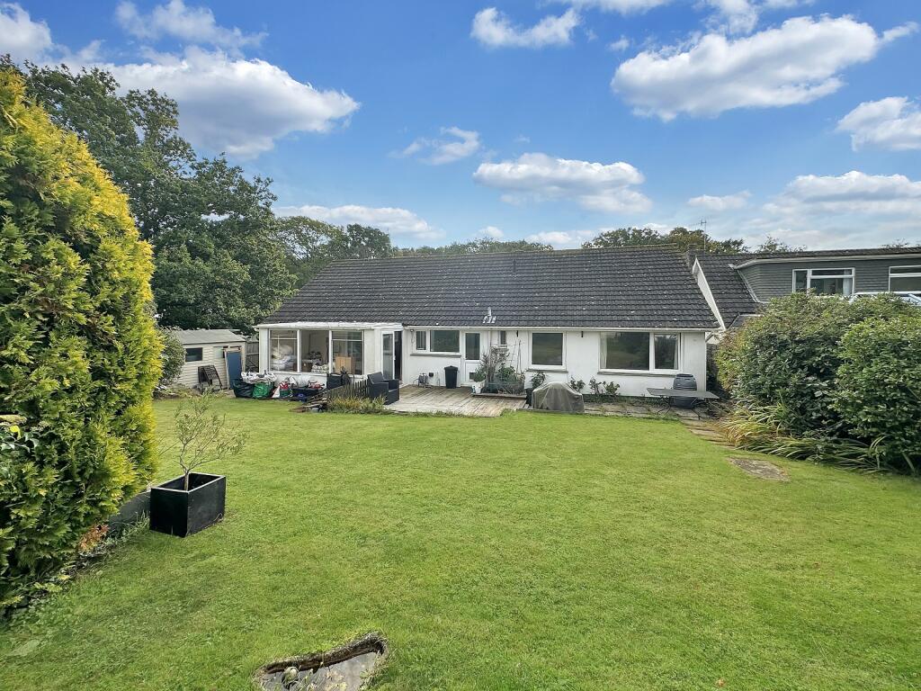 Additional image 13 of Jesmond Avenue, Highcliffe, Dorset. BH23 5AY