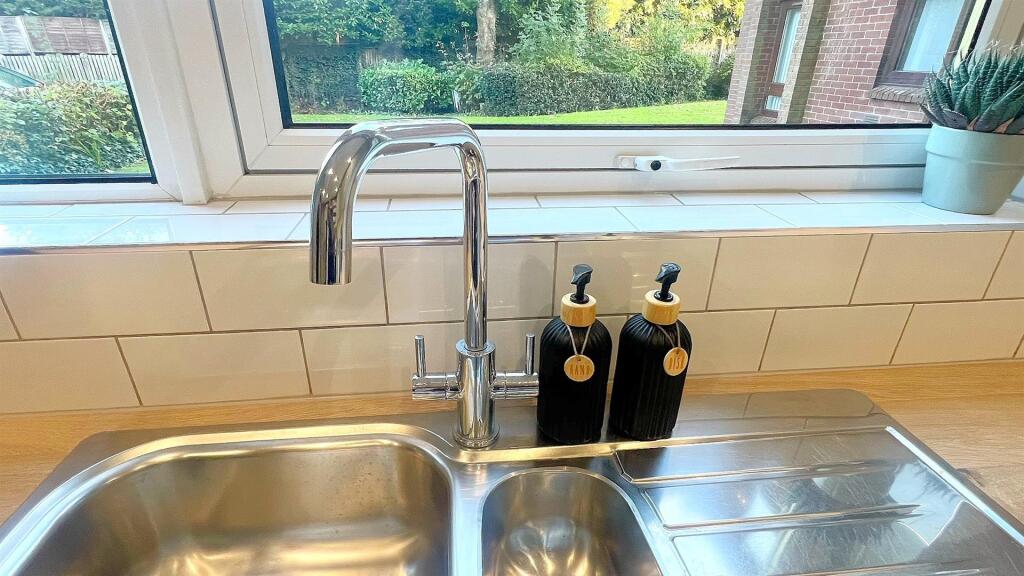 Additional image 8 of 1 Sycamore Court, 12 Bowlas Avenue, Four Oaks, Sutton Coldfield