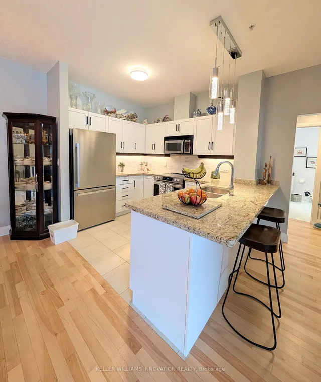 Additional image 17 of 165 Duke St Unit 210