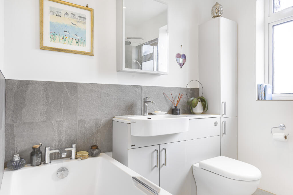 Additional image 19 of Green Lane, St. Albans, Hertfordshire, AL3