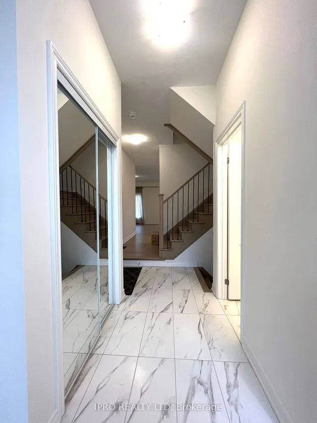 Additional image 3 of 3950 Koenig Rd