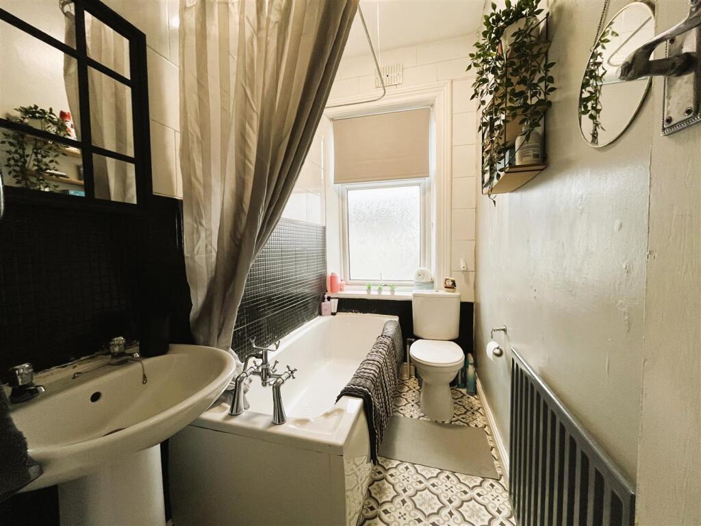 Additional image 4 of Mayfield View, Wyke, Bradford