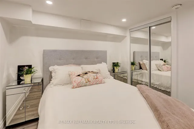 Additional image 38 of 46 Borden St