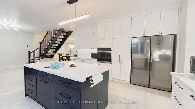 Additional image 11 of 19 Deering Cres