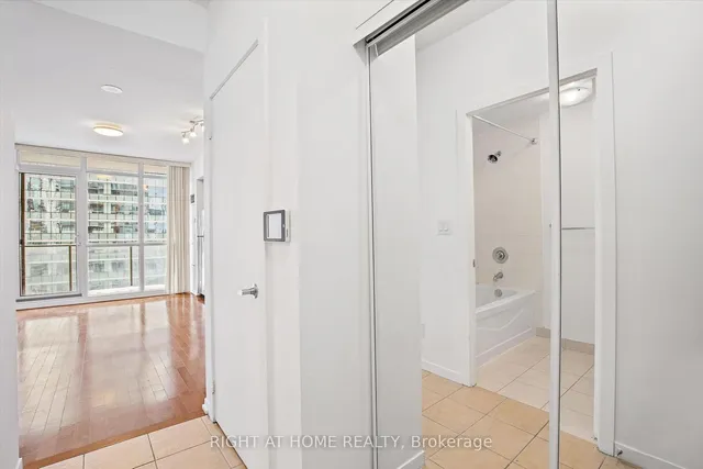 Additional image 3 of 65 Bremner Blvd Unit 2403