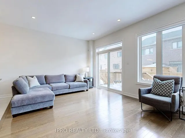 Additional image 7 of 10 Adventura Rd