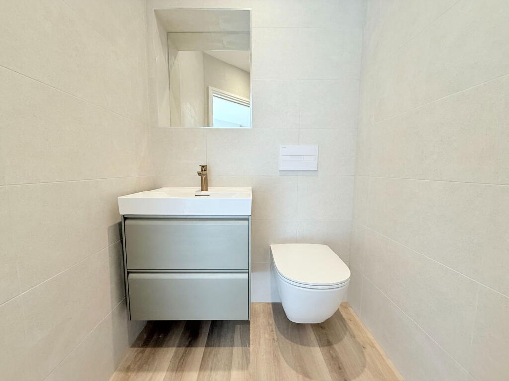 Additional image 10 of ASHLEIGH COACH HOUSE, Henley-in-Arden, Warwickshire, B95 5DL