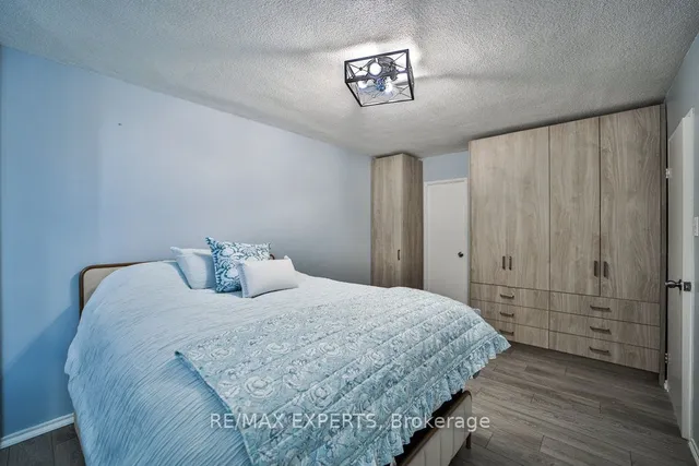 Additional image 25 of 551 The West Mall Unit 1120