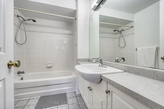 Additional image 21 of 19 Rosebank Dr Unit 903