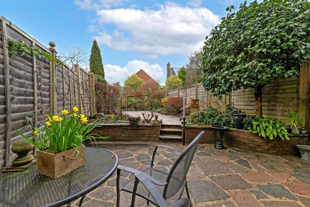 Additional image 15 of Granary Close, Wheathampstead