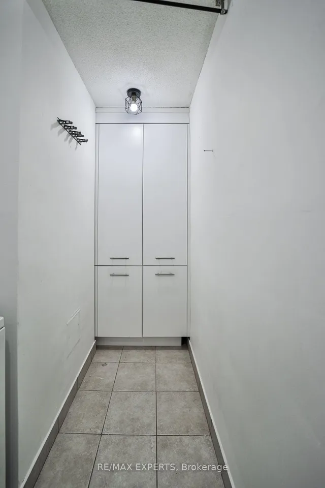 Additional image 35 of 551 The West Mall Unit 1120