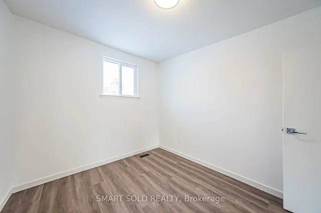 Additional image 34 of 25 Esterbrooke Ave Unit 113