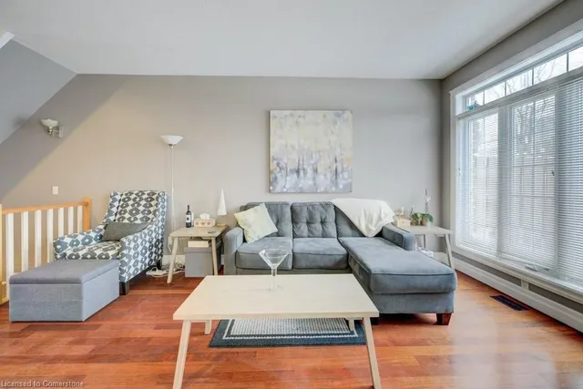 Additional image 13 of 76 Woolwich St Unit 2