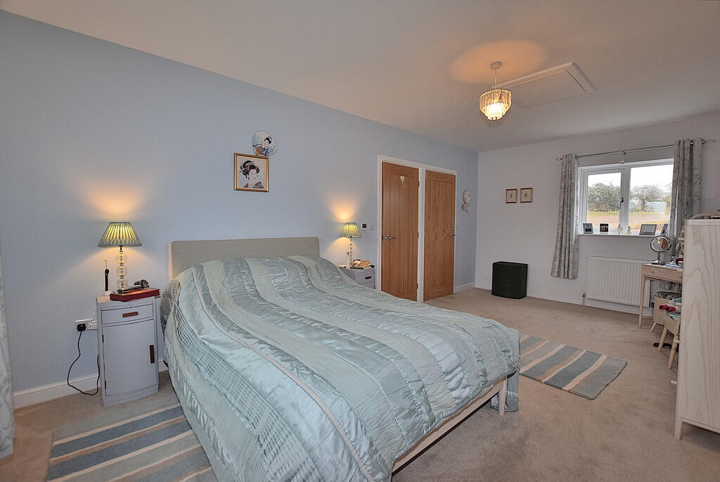 Additional image 15 of Tunstall