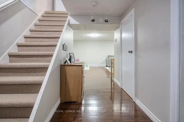 Additional image 30 of 45 Hansen Rd Unit 22