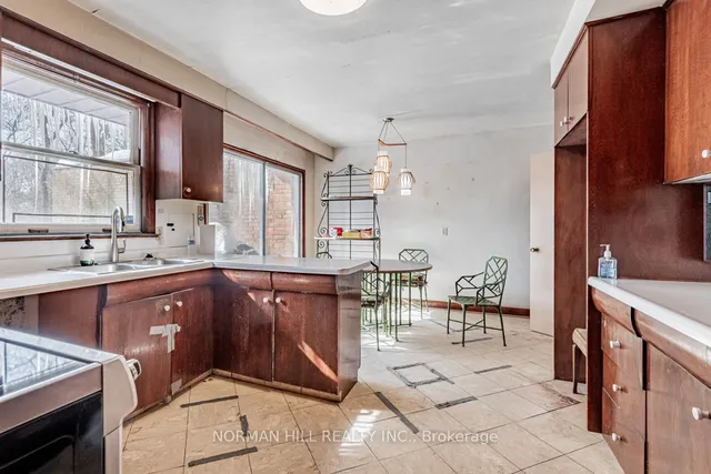 Additional image 11 of 49 Timberlane Dr