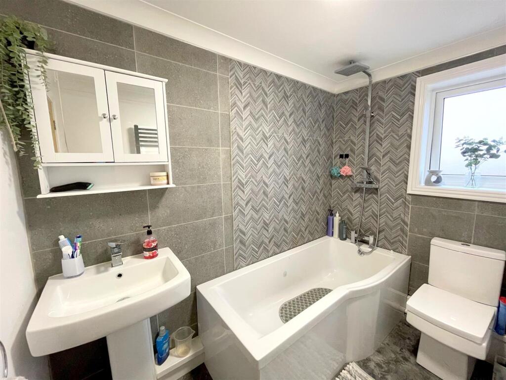 Additional image 23 of Cwrt Coed Parc, Maesteg