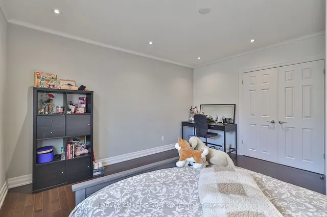 Additional image 25 of 23 Rothmere Dr