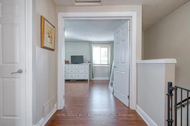 Additional image 15 of 45 Hansen Rd Unit 22