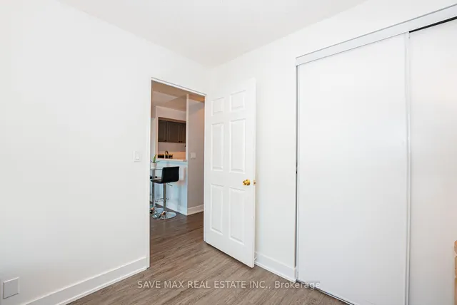 Additional image 20 of 8 Lee Centre Dr Unit 816