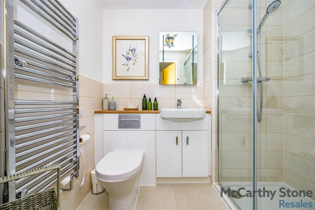 Additional image 20 of Great North Road, Hatfield