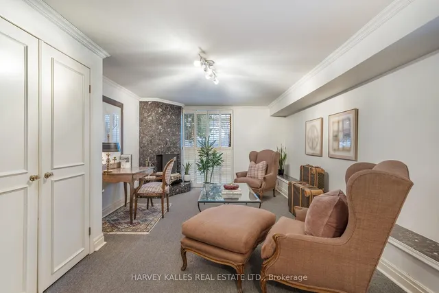 Additional image 34 of 46 CLARENDON Ave