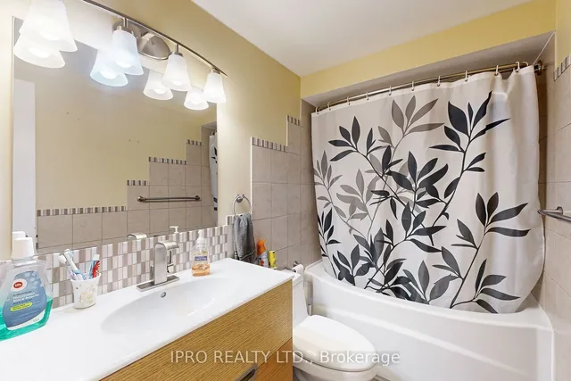 Additional image 30 of 238 Royal Salisbury Way