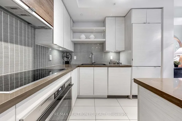 Additional image 5 of 59 Annie Craig Dr Unit 1005