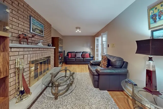 Additional image 10 of 8 Cochrane Ave