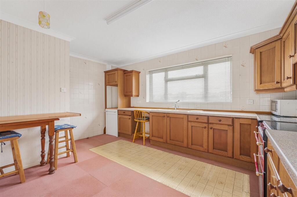 Additional image 13 of Victor Close, Seaford