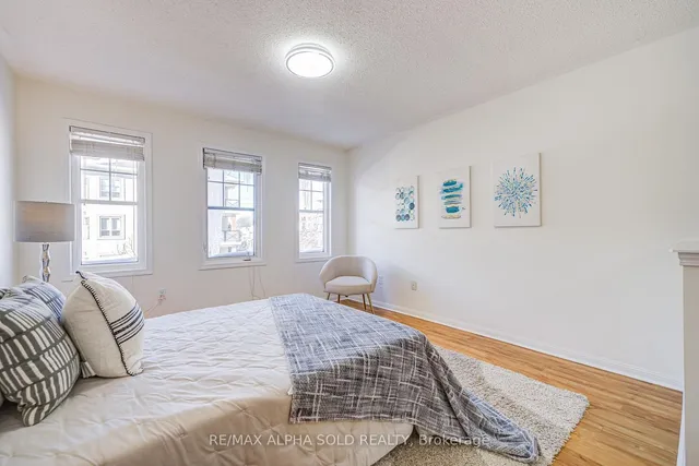 Additional image 33 of 30 Mendelssohn St Unit 15