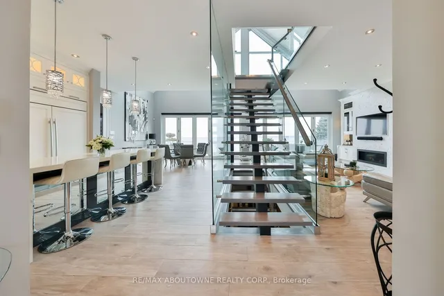 Additional image 8 of 3188 Lakeshore Rd