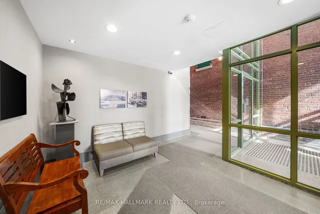 Additional image 27 of 70 Mill St Unit 303