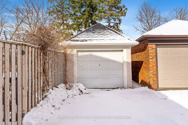 Additional image 31 of 390 Glencairn Ave