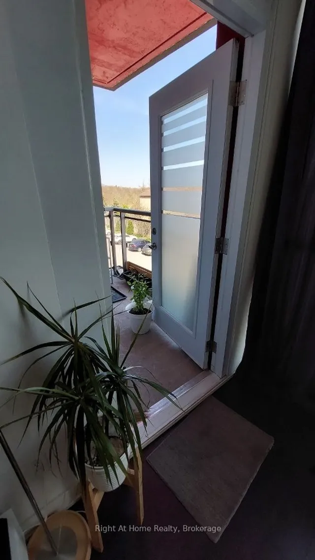 Additional image 3 of 5260 Dundas St Unit C319