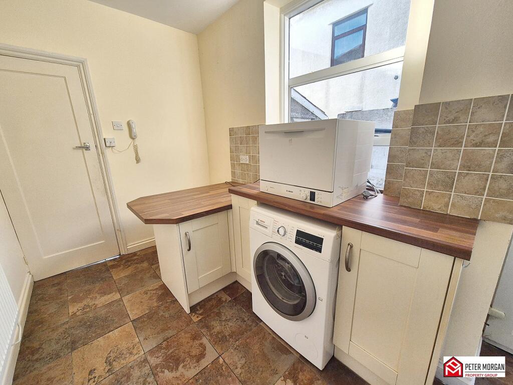 Additional image 13 of Parkfields Road, Bridgend, Bridgend County. CF31 4BJ