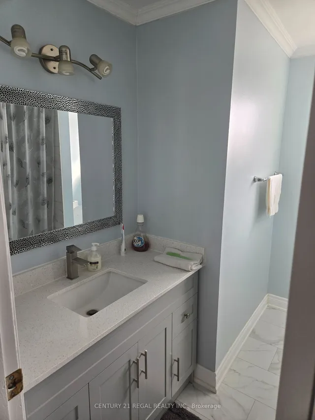 Additional image 11 of 62 HOWELL Sq