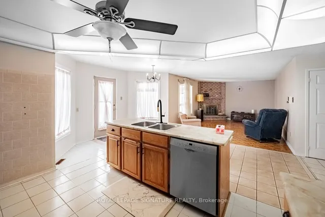 Additional image 9 of 7 Casper Cres