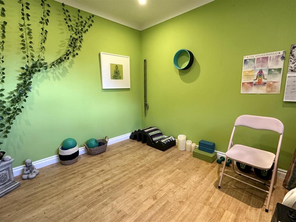 Additional image 12 of Johns Close, Studley